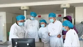 河南援疆专家如何与哈密市中心医院协作拯救重症新生儿？“输血式” 到 “造血式” 有何转变？