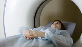 科学拆解CT检查辐射真相：一次检查=1-2年天然辐射，致癌风险无需恐慌