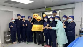 从“感冒”到心脏停跳仅一步之遥！湖北阿姨春节险丧命，医生用ECMO+IABP上演生死营救