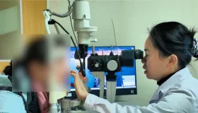 -摆脱复视、摘下墨镜！替妥尤单抗+医保加持，两位患者重获正常生活