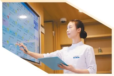 免陪照护，何以让患者安心家属省心（人民眼·医院免陪照护服务）