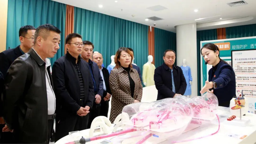 滨州市医疗卫生服务体系建设专题培训 - 提升干部能力，助力健康滨州发展