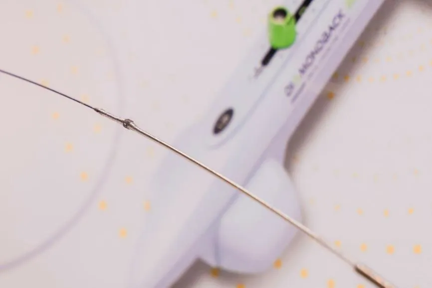 从“胃里放球”到“意念控器”，进博会这些医疗黑科技重塑健康新可能