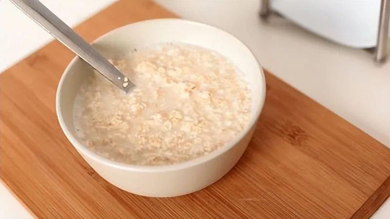 为何“主食越少越好”观念不可取？从健康风险到科学选择，主食该怎么吃？