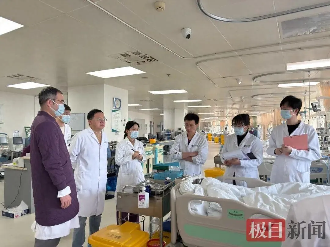 一针“瘦脸”险丧命！女子误信路边店注射肉毒素，被送进 ICU 抢救