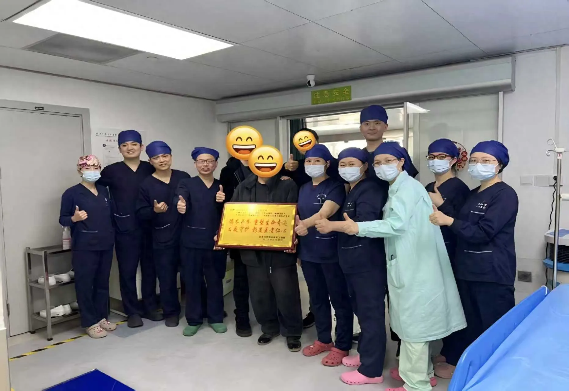 从“感冒”到心脏停跳仅一步之遥！湖北阿姨春节险丧命，医生用 ECMO+IABP 上演生死营救