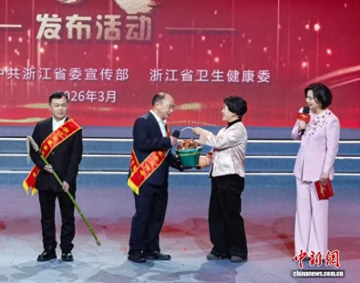 浙江首届“最美医务工作者”揭晓：凡人微光汇聚成炬 仁心守护万家安康