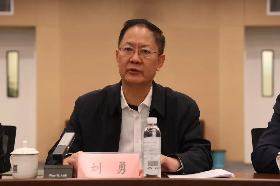 全省国家区域医疗中心项目推进会议在齐鲁医院德州医院召开