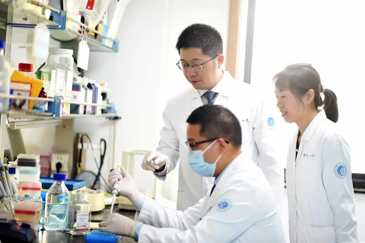 从 AI 识别到深部脑刺激 浙大一院胡少华团队为全球双相障碍患者带来新希望