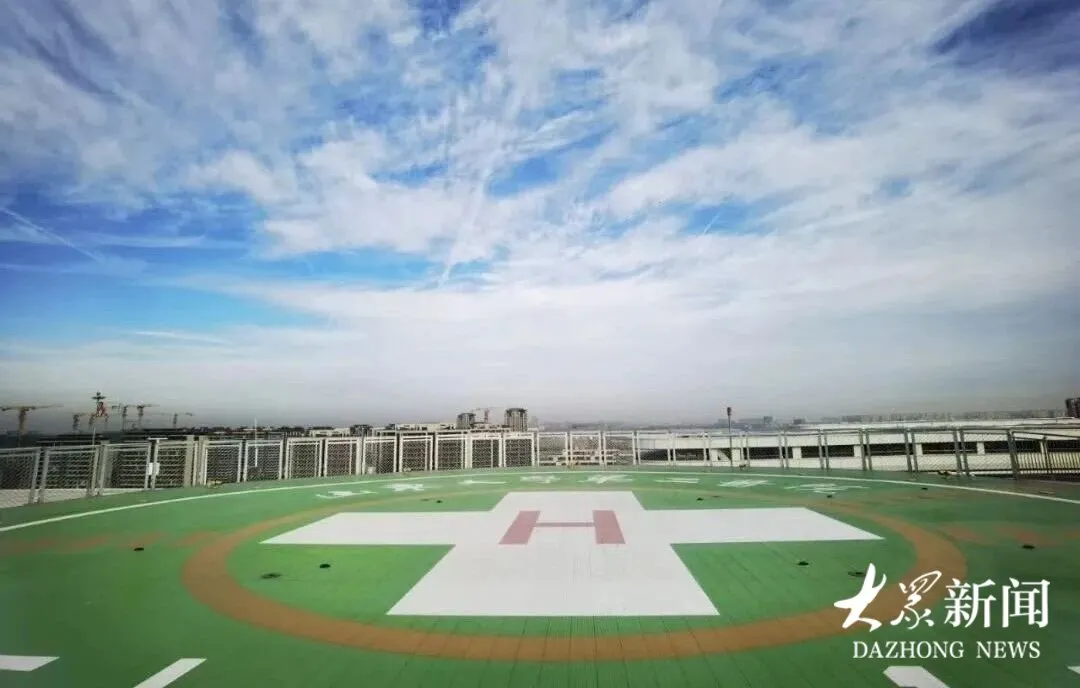 5 动新未来|腕间藏暖意 医心护新城——济南起步区五年医疗蝶变记